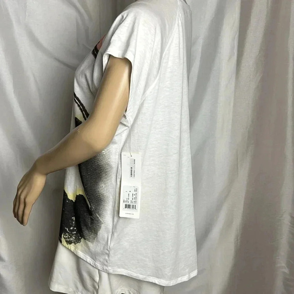 LOLE BEV TOP , graphic tee shirt , boxy , short raglan sleeves, hi low ,abstract - Picture 6 of 14